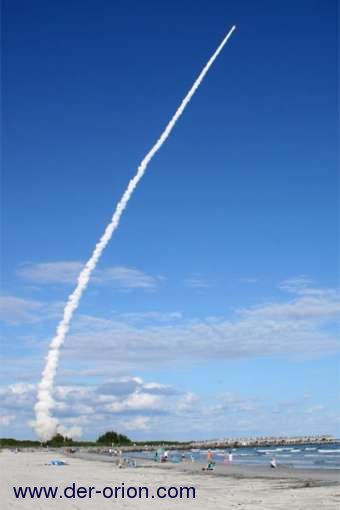 Delta 2-Start; Cedit: Chris Miller, Spaceflight Now