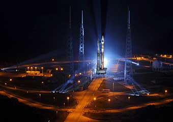 Atlas 5-Rollout; Credit: Pat Corkery, ULA