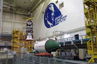 Progrss M-63 Mating mit Fairing; Credit: Energia