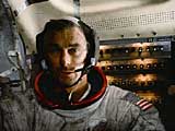 Eugene Cernan nach einer EVA im LM Challenger; Credit: NASA