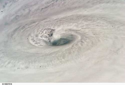 Hurrican Dean, vom Orbit aus gesehen; Credit: NASA