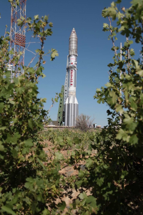 Proton M Briz M vor dem Start CR Roskosmos Proton M