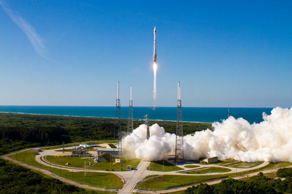 Atlas 5 401 startet mit neuem GPS Satelliten CR ULA Atlas