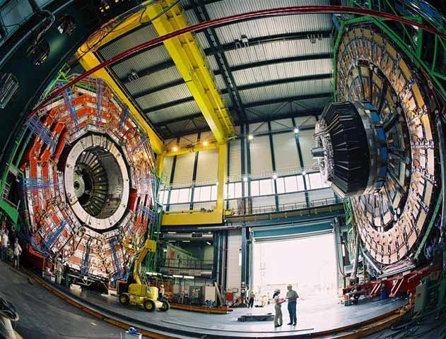 CMS vor dem Test; Credit: CERN